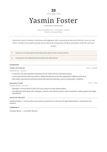 One Column Serif CV template preview